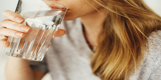 5 SMART WAYS TO DRINK MORE WATER